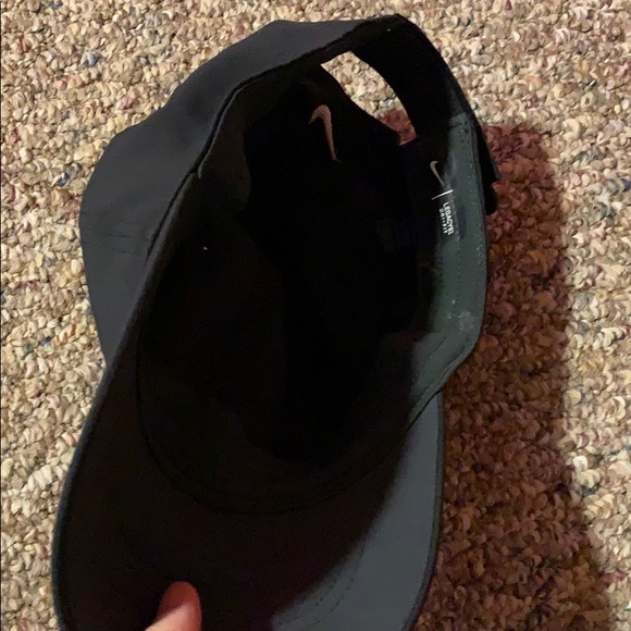 Hat - Picture 2 of 3